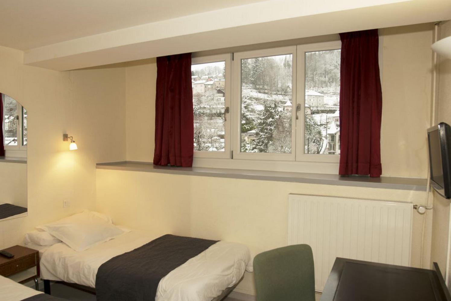 Acacias Apparts Hotel Plombieres-les-Bains Room photo